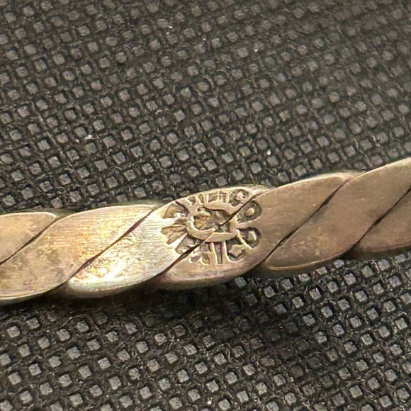 Sterling Silver Rope or Flattened Twist Bangle From Mexico - Picture 2 of 3